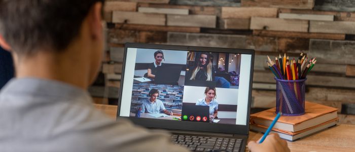 Xaricdə Distant Təhsil Mövcuddurmu? Nə Etməli? ✔️